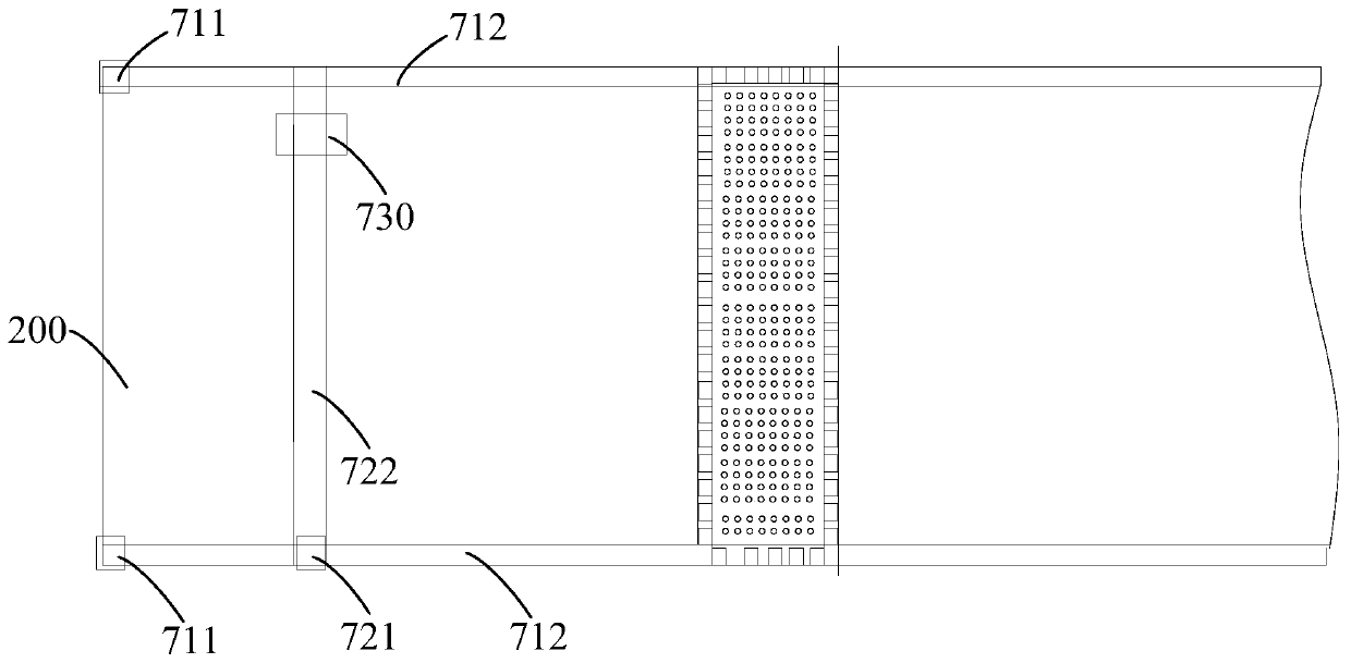 Long jump sand loosening device and long jump sand loosening system