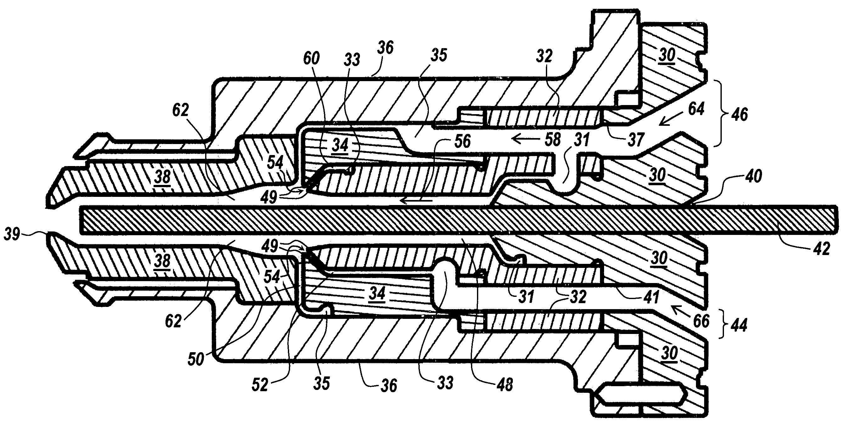 Co-injection nozzle with improved interior layer termination