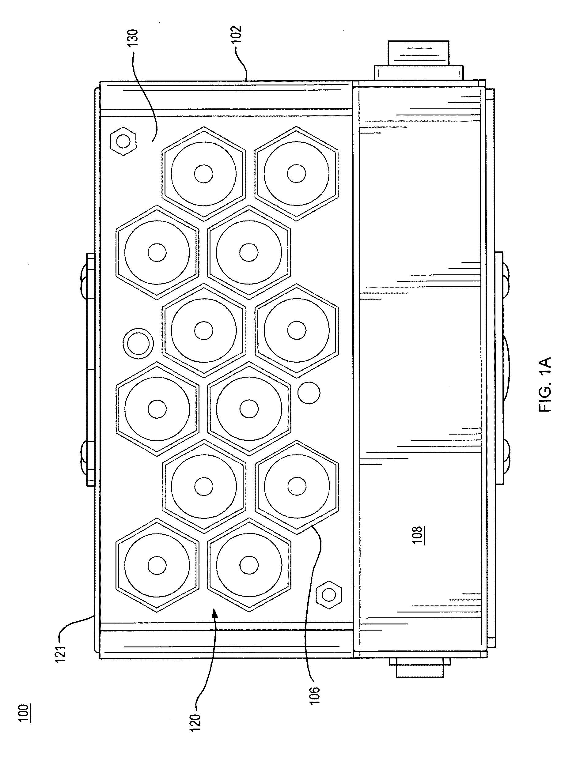 Virtual single light source having variable color temperature with integral thermal management