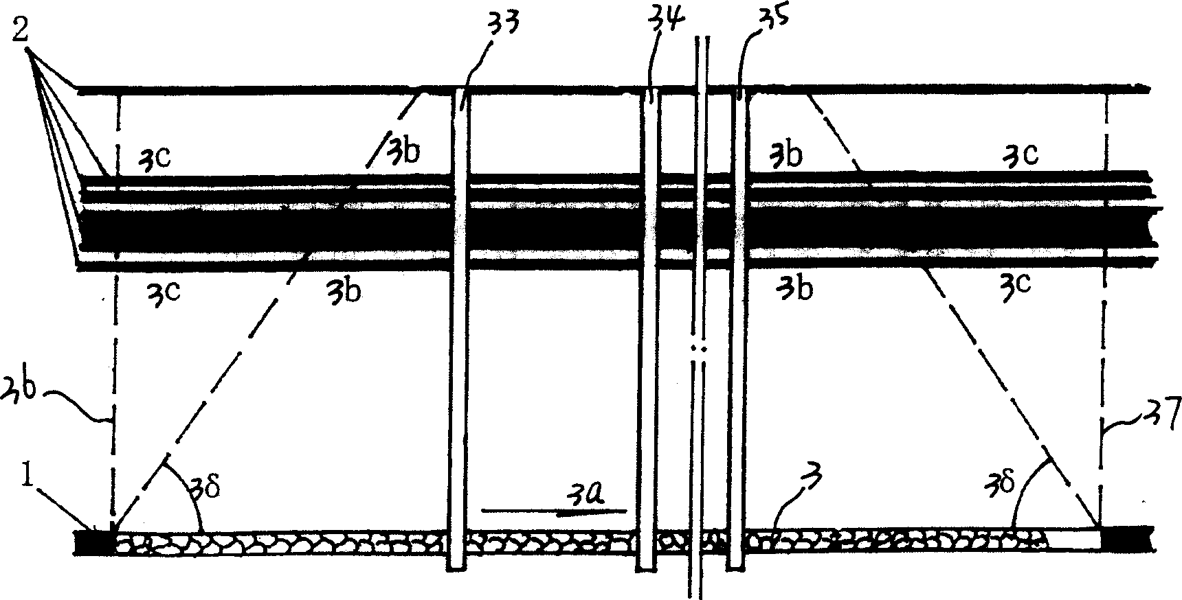 Gas pressure relief method of ground drilling extraction minery and goaf