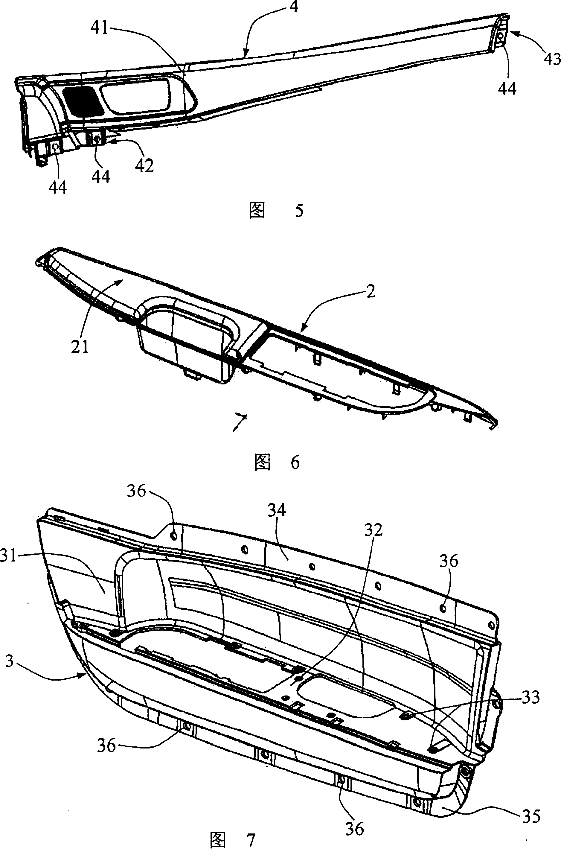 Automobile door plate assembling method with multiple inner decorations