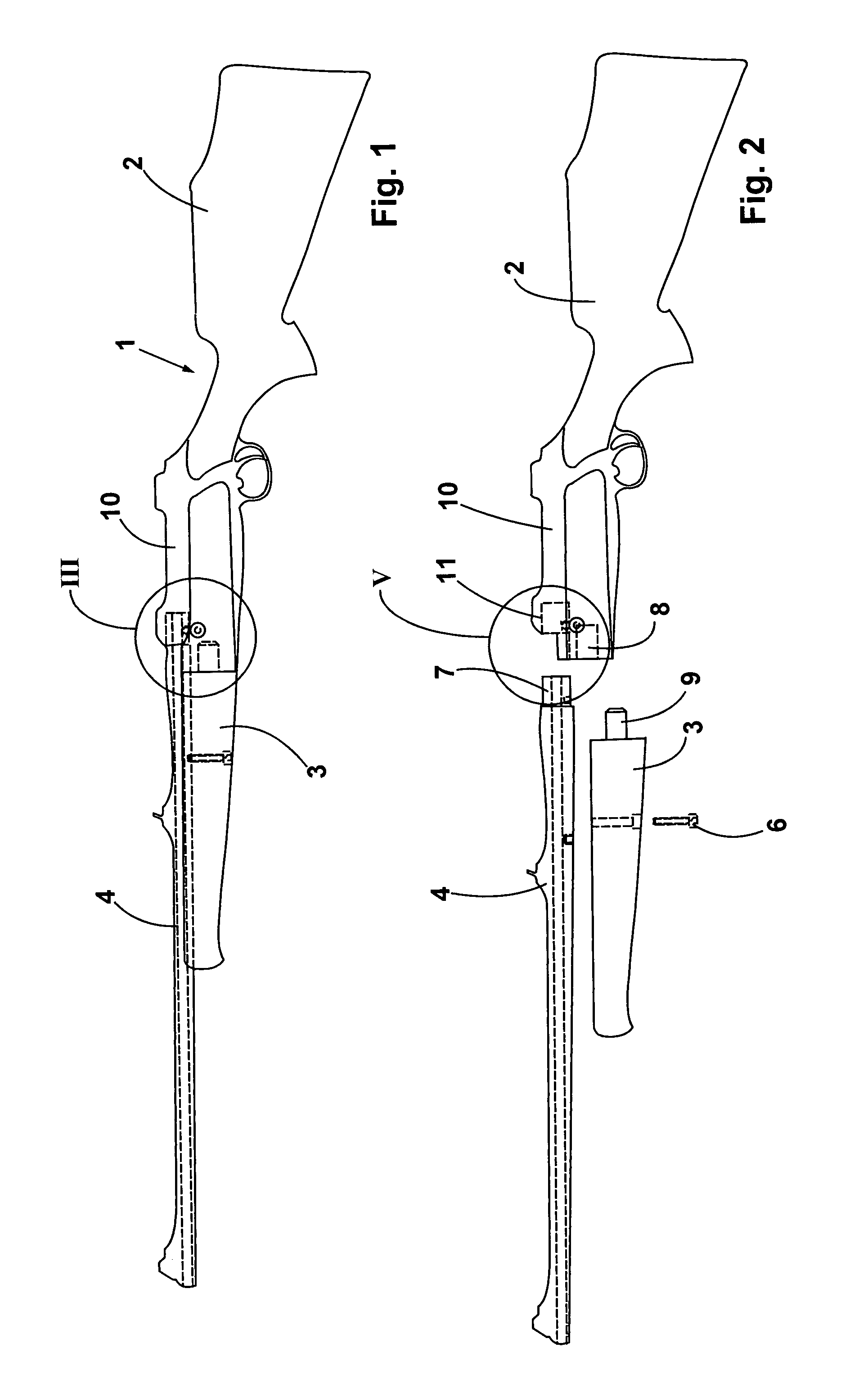 Rifle comprising a stock and a housing with a housing sheath