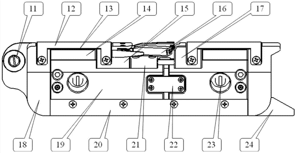 High-precision inner detecting device for seabed oil and gas pipeline flaws