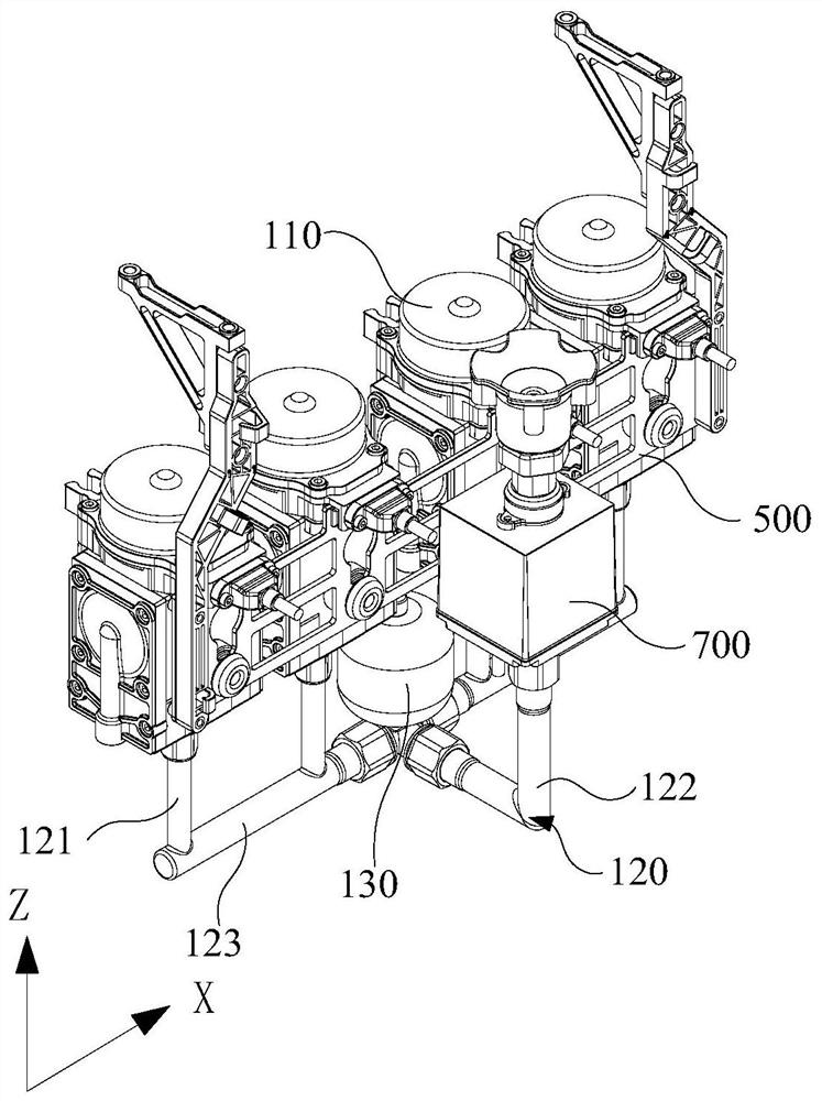 Pump assembly, spray system, mobile device and spray method of the mobile device