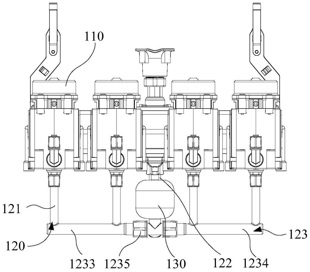 Pump assembly, spray system, mobile device and spray method of the mobile device