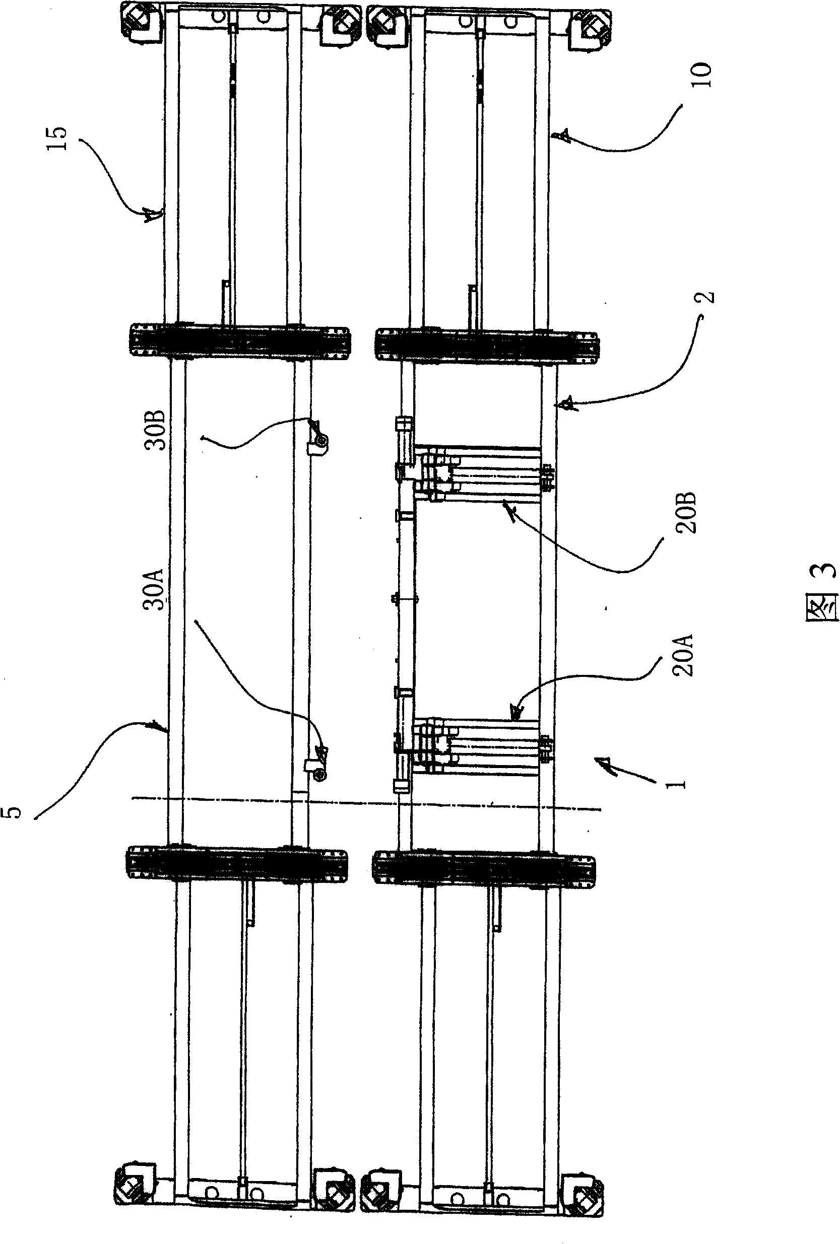 Spreader spacing device