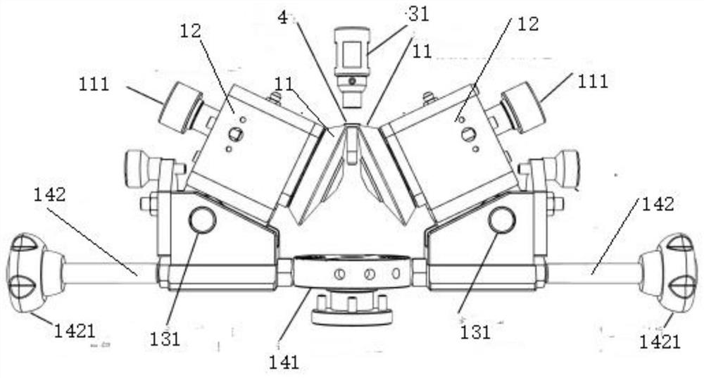 Two-wheel fillet rolling strengthening machine used for bolt rolling strengthening