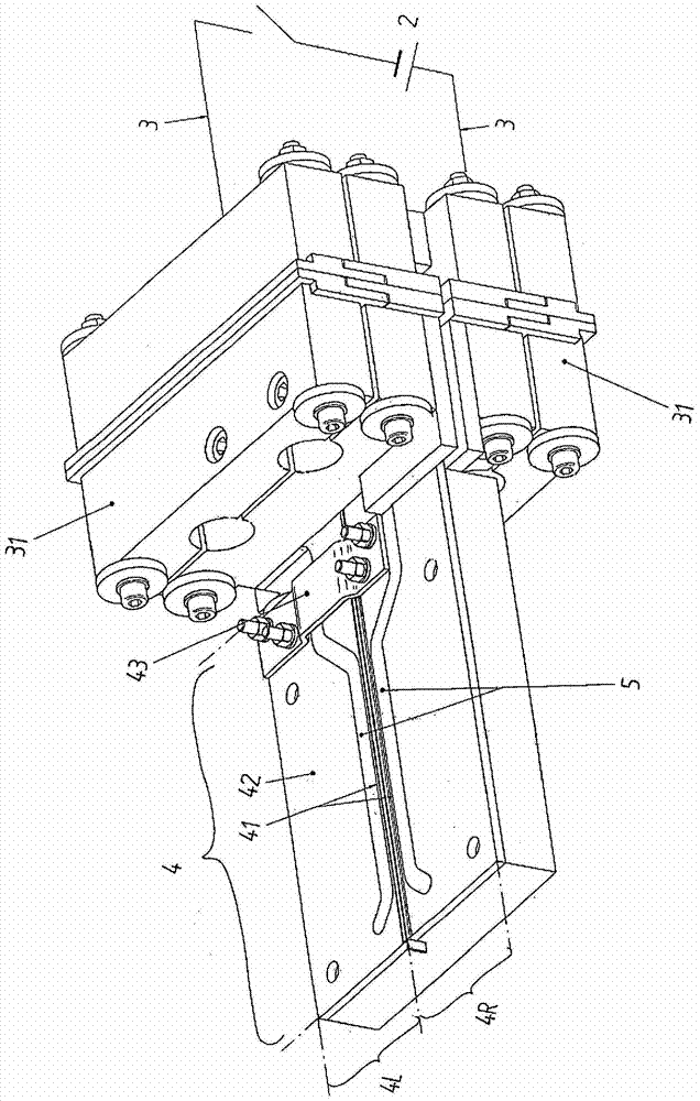 Electromagnetic pulse welding apparatus incorporating cooling insulators for welding metal sheets