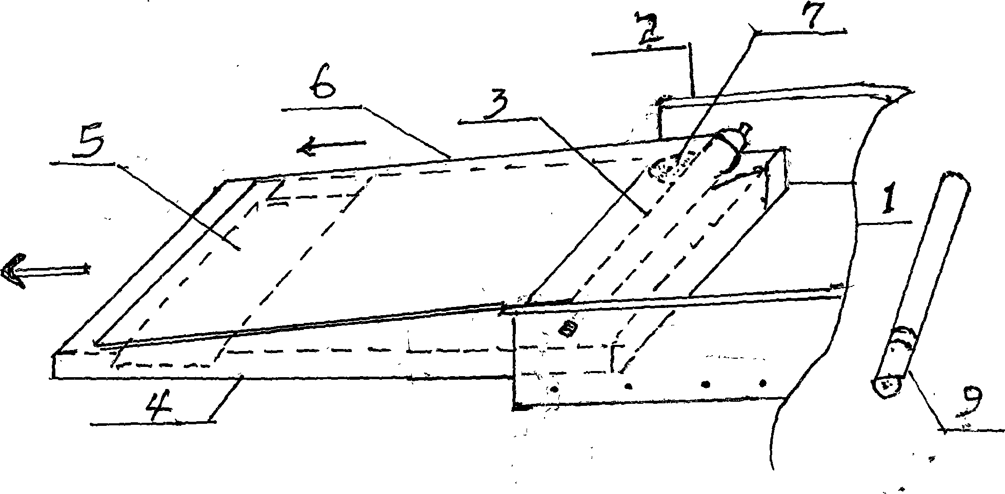 Simple domestic cigarette-rolling machine