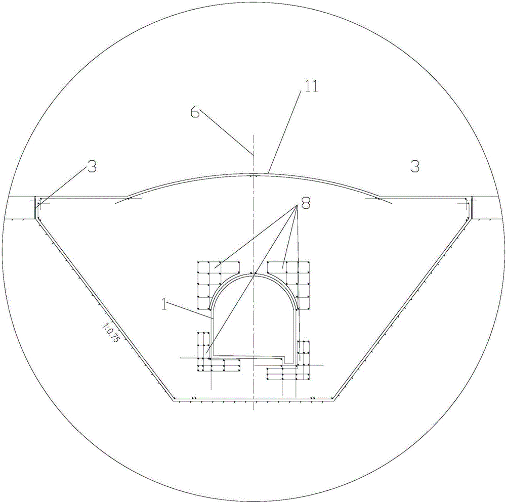 Bottom microarch-type gallery structure of HCRFD (High Core Rockfill Dam)