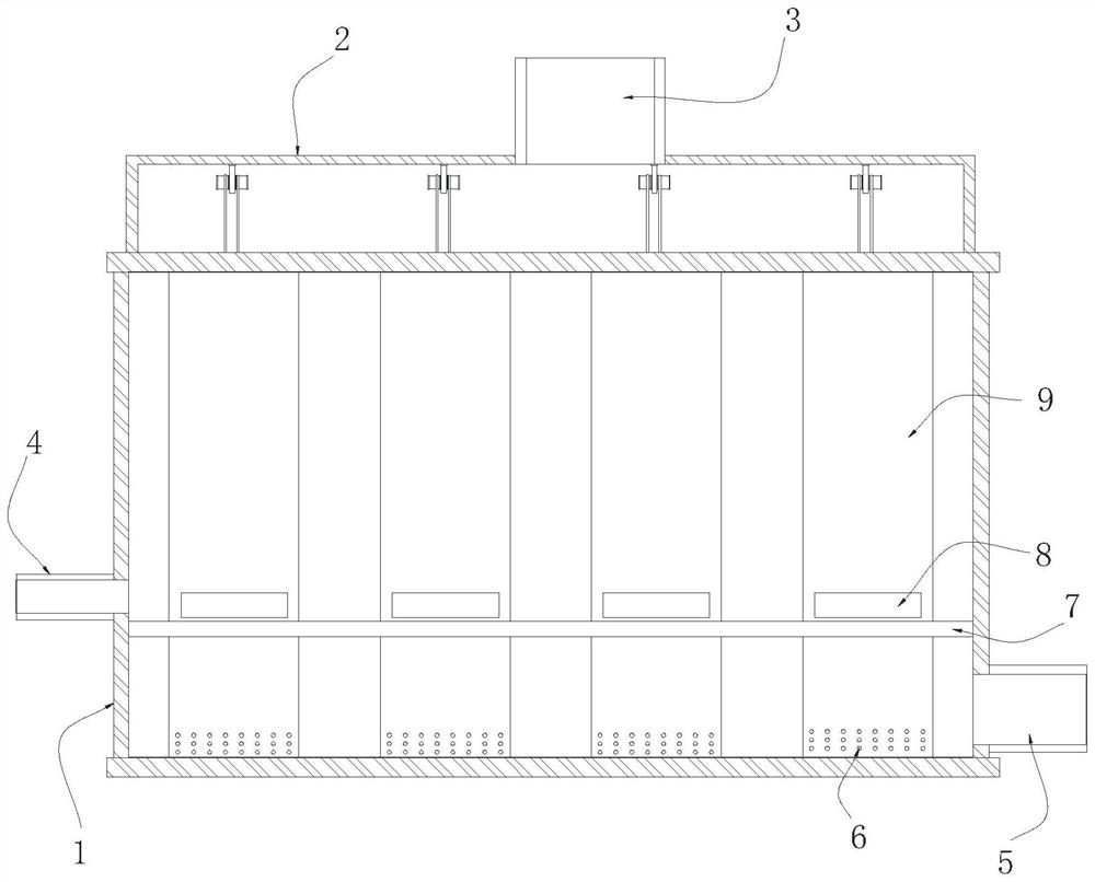 Papermaking wastewater filtering device