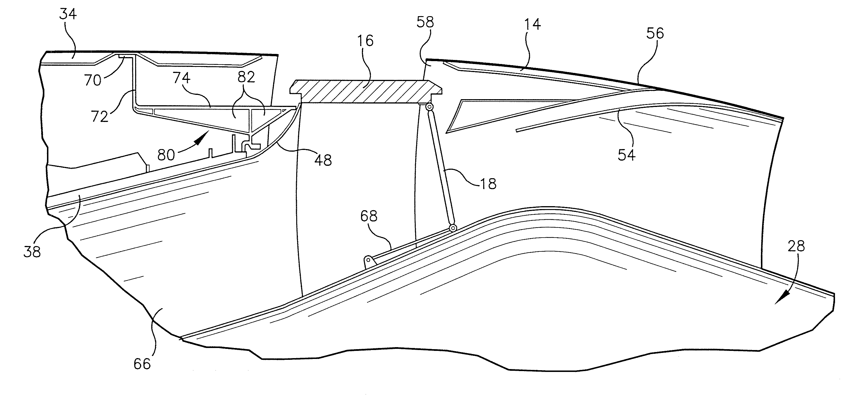 Thrust reverser configuration for a short fan duct