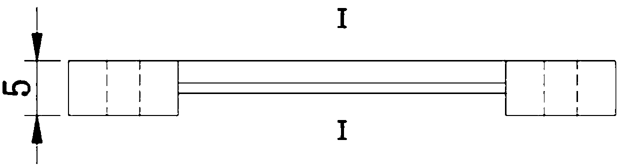 Resistance strain type displacement meter and manufacturing method thereof