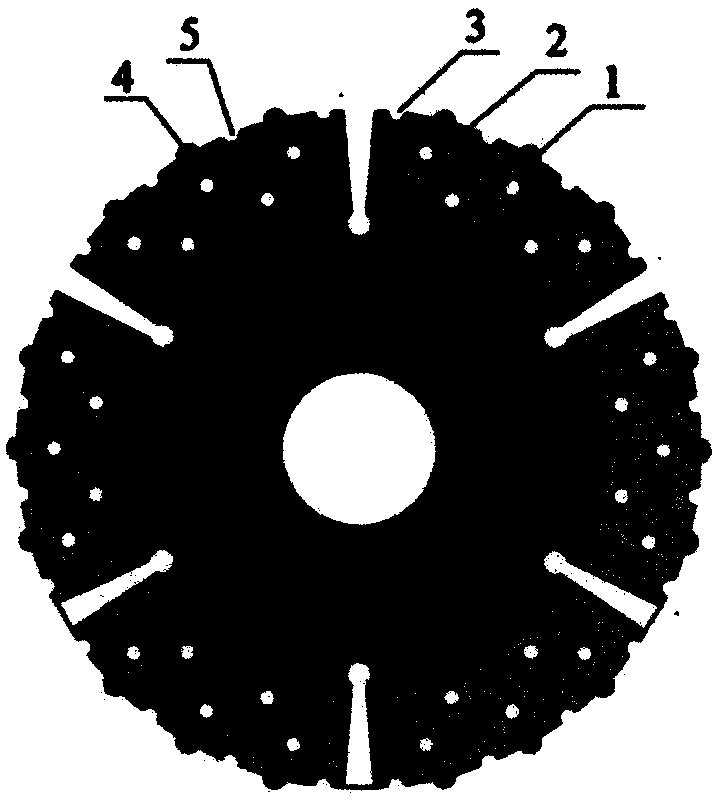 Multi-set-gear-shaped diamond saw blade self-formed by orderly positioning and weakening of carcasses and manufacturing process of saw blade