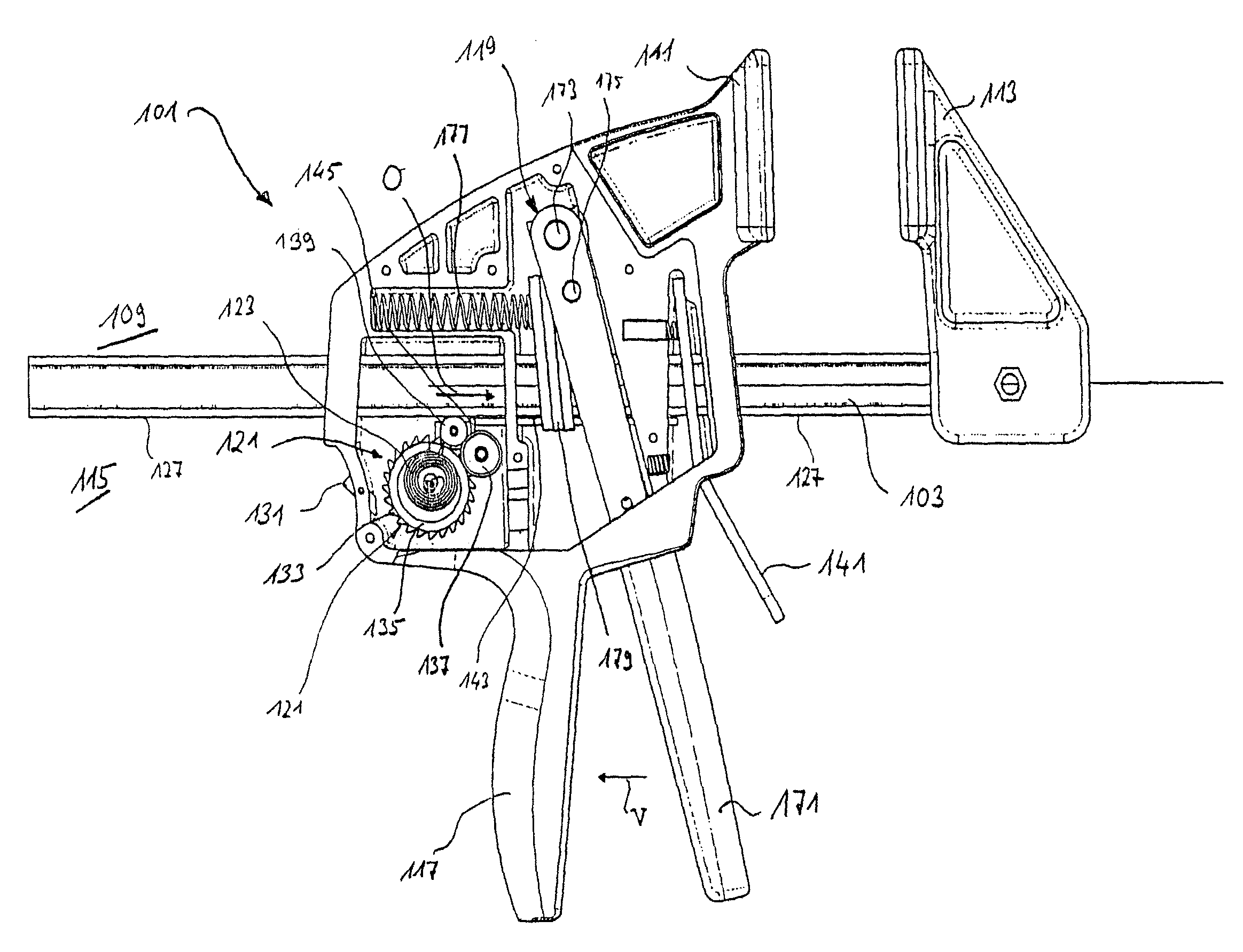 Clamping or spreading tool