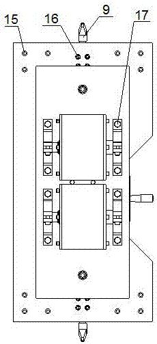 Automatic centering roller central frame device capable of ascending and descending