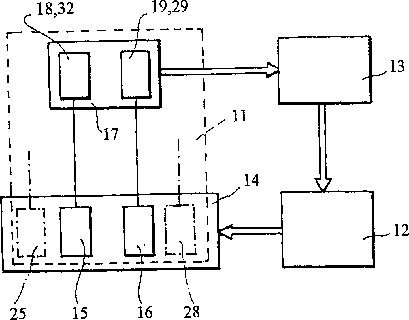 Control circuit for heater with variable resistance associated with sensor for detecting oxygen in exhaust gases