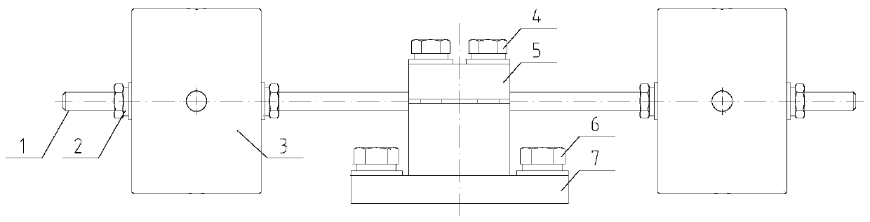 Symmetrical cantilever rod type dynamic vibration absorber