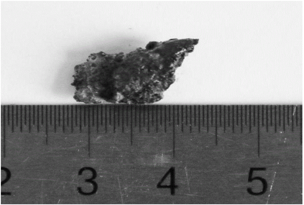 Method for preparing Sm-Co alloy magnetic material through electric dechloridation