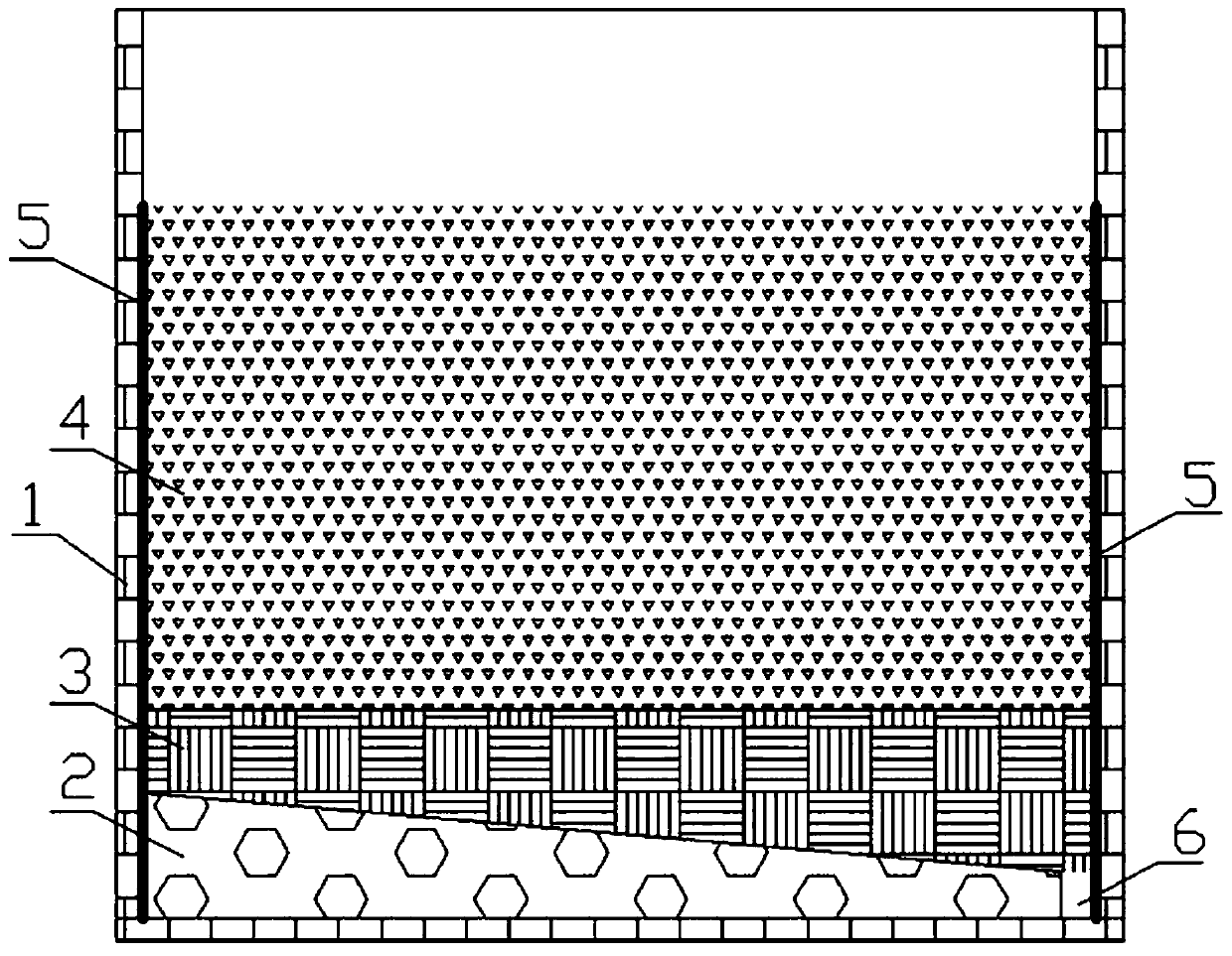 Fermentation bed for cattle in karst regions and construction method thereof