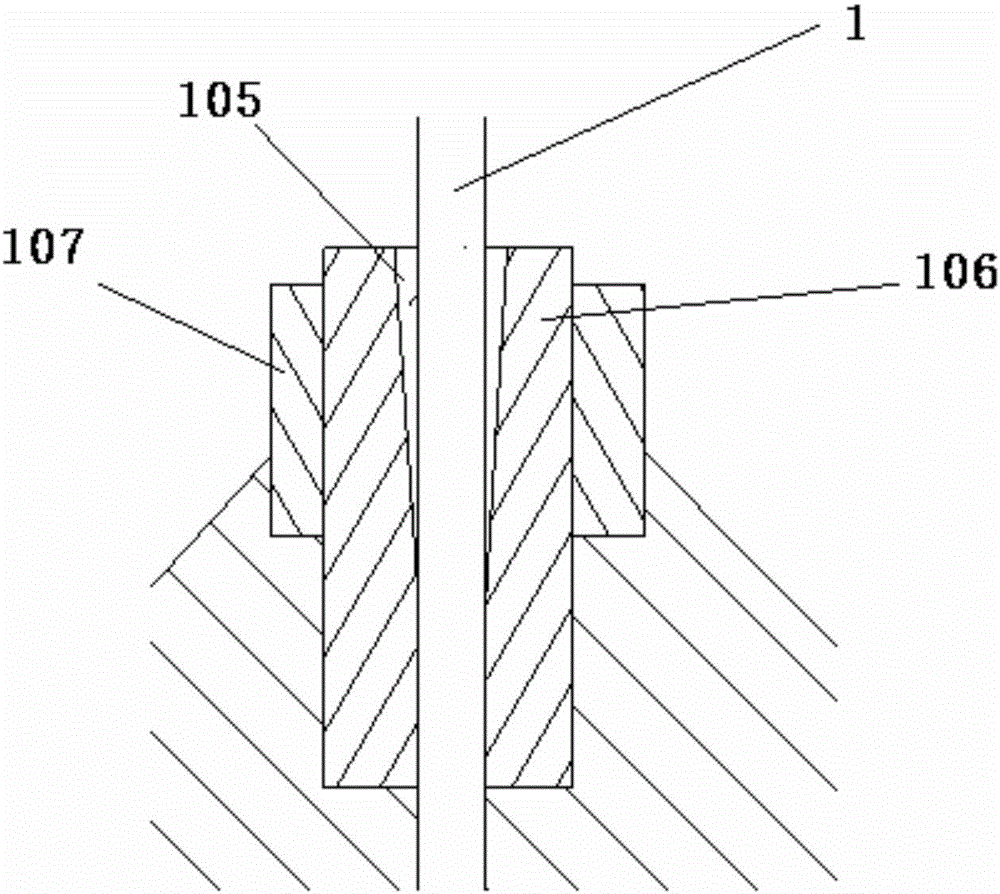 Major diameter upper leading-out wire two segment type insulation porcelain body injection fuse