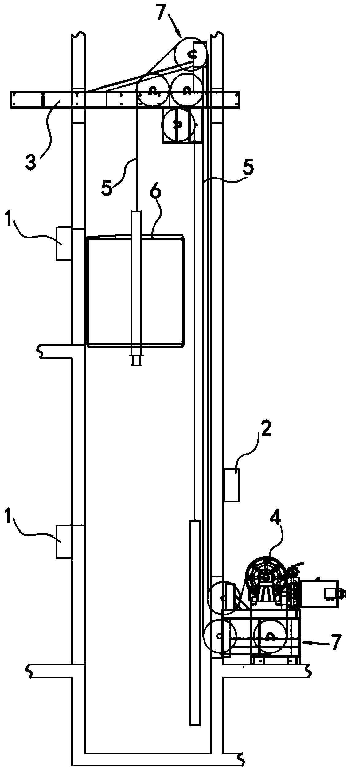 Calling system of traction type building construction elevator