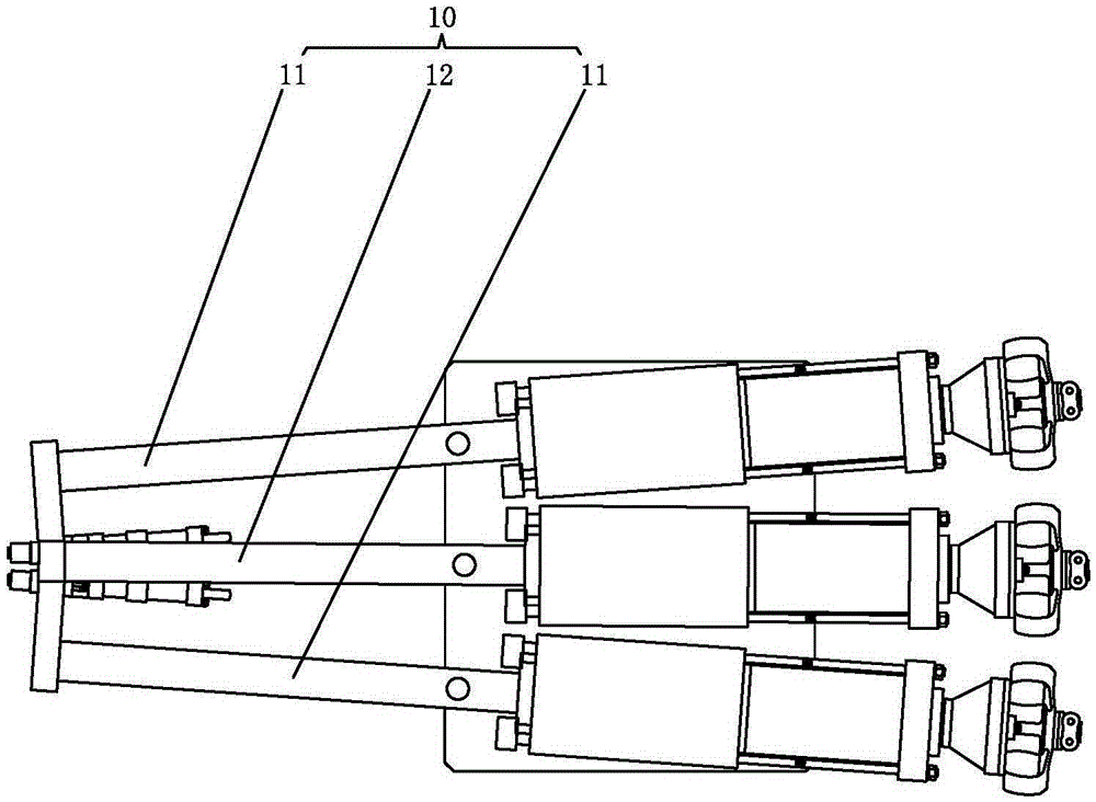 Three-color injecting molding device with adjustable middle injecting nozzle