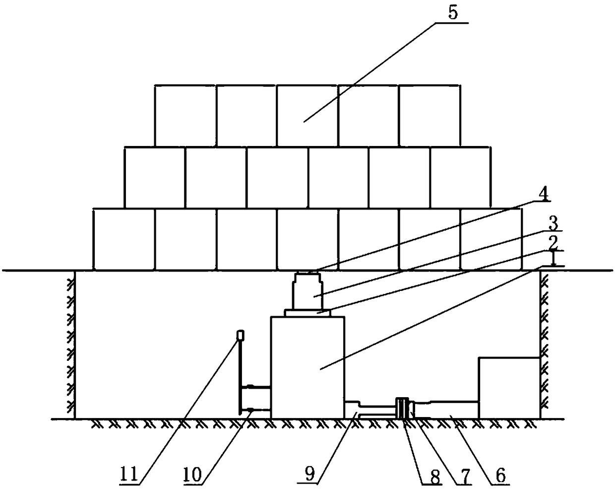 Asynchronous sliding device and foundation in-situ testing device and testing method thereof