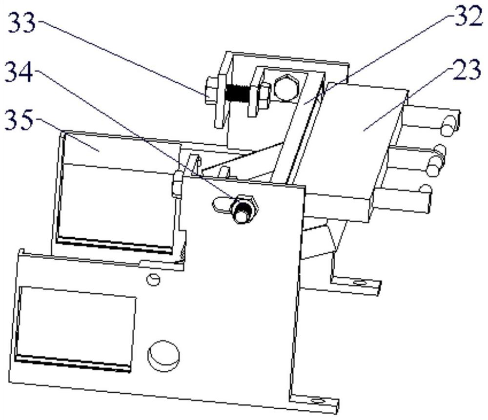 An adjustable impact roller type rubber fruit shell breaking machine and its use method