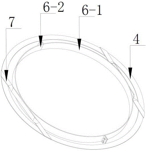 Vertical low-temperature storage tank having slide lantern ring support mechanism