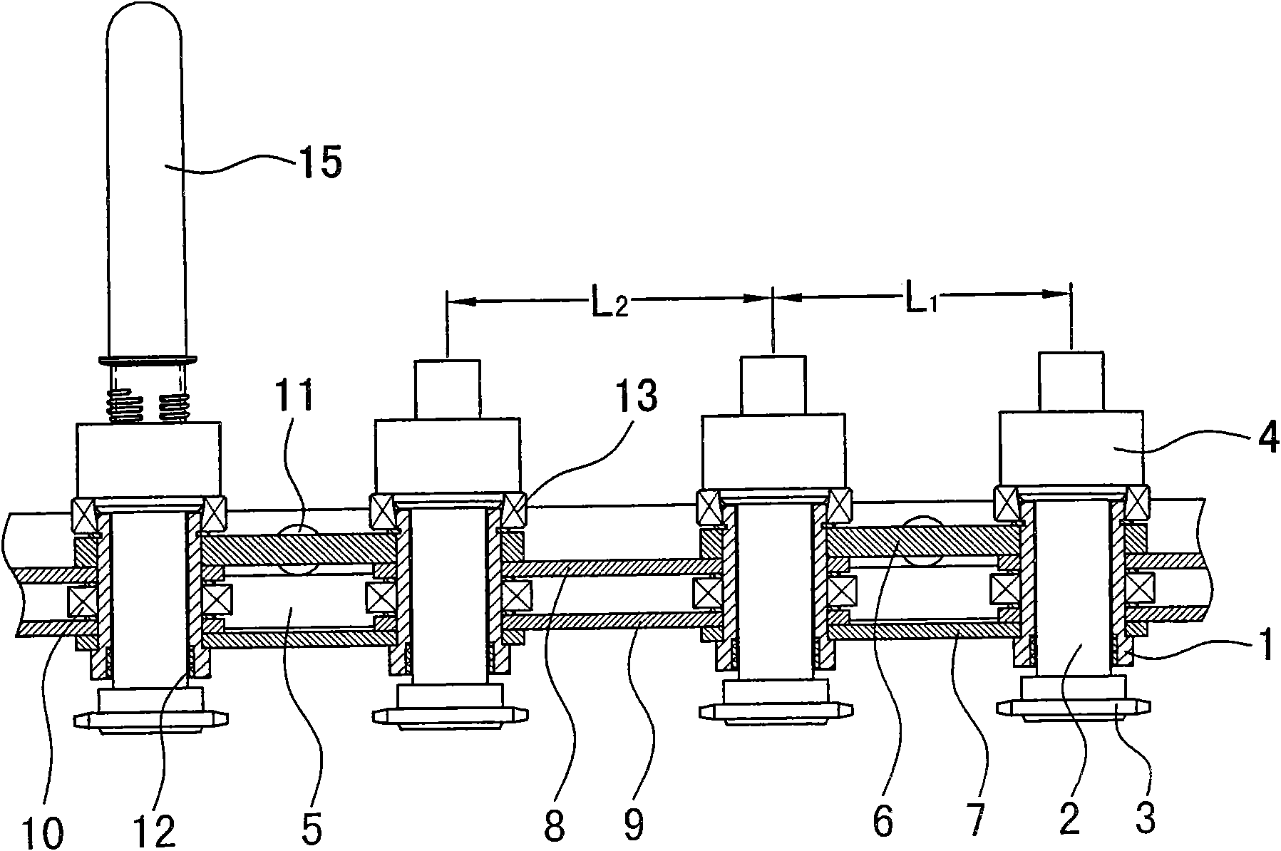 Variable pitch transport chain