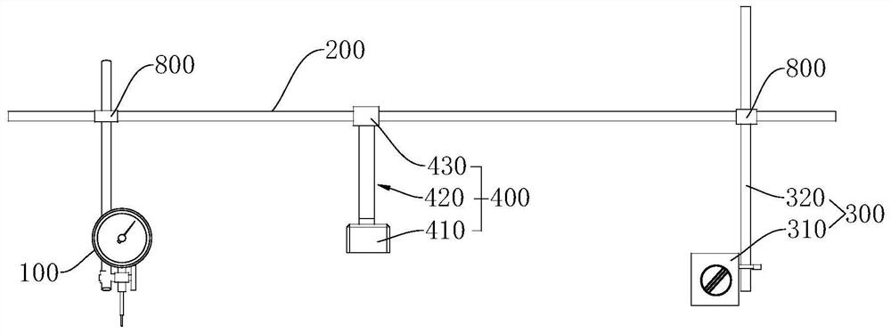 Glass rod drilling equipment calibration device and clamp horizontal calibration method