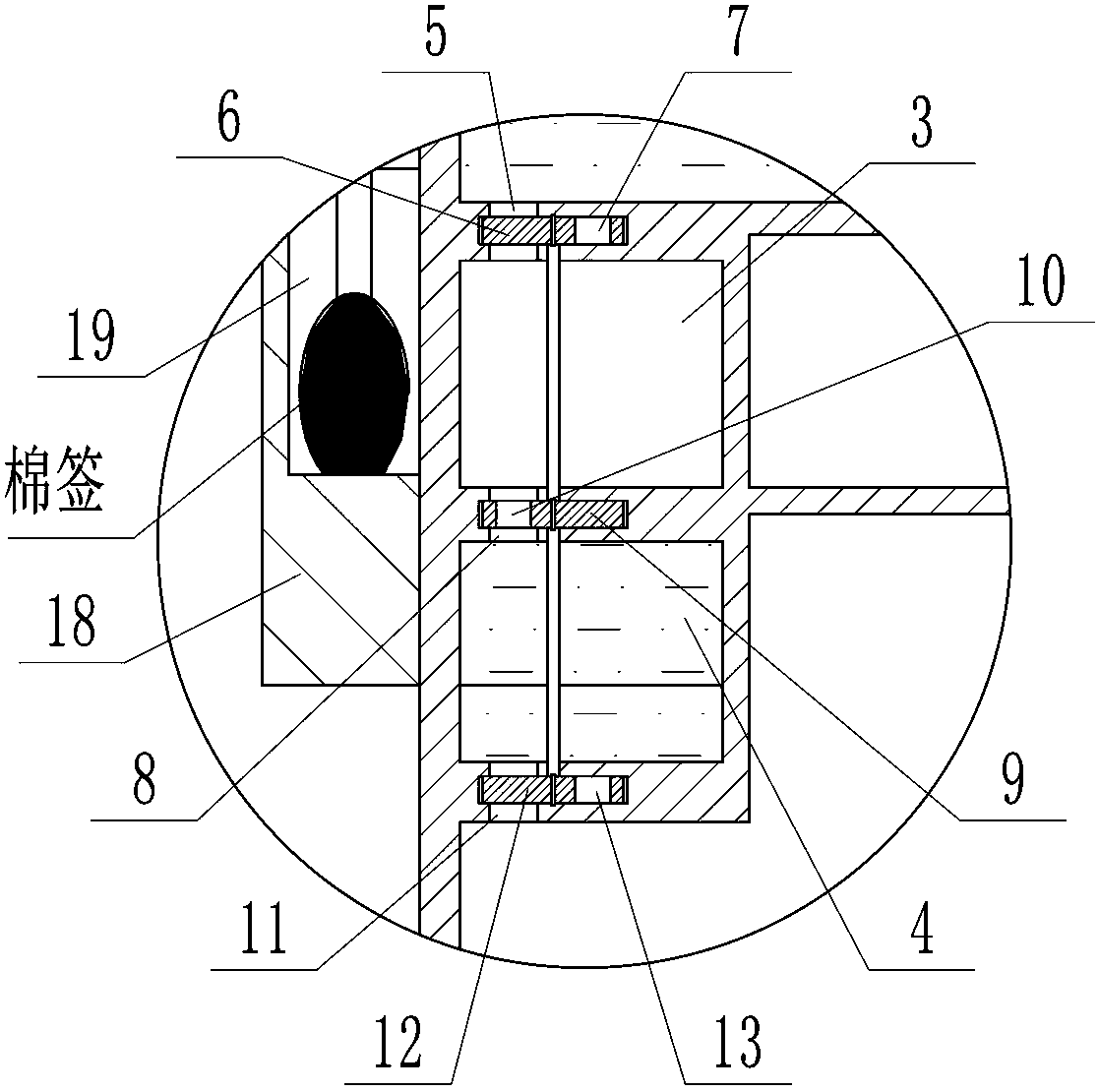 Sterile automatic liquid dipping device for cotton swab