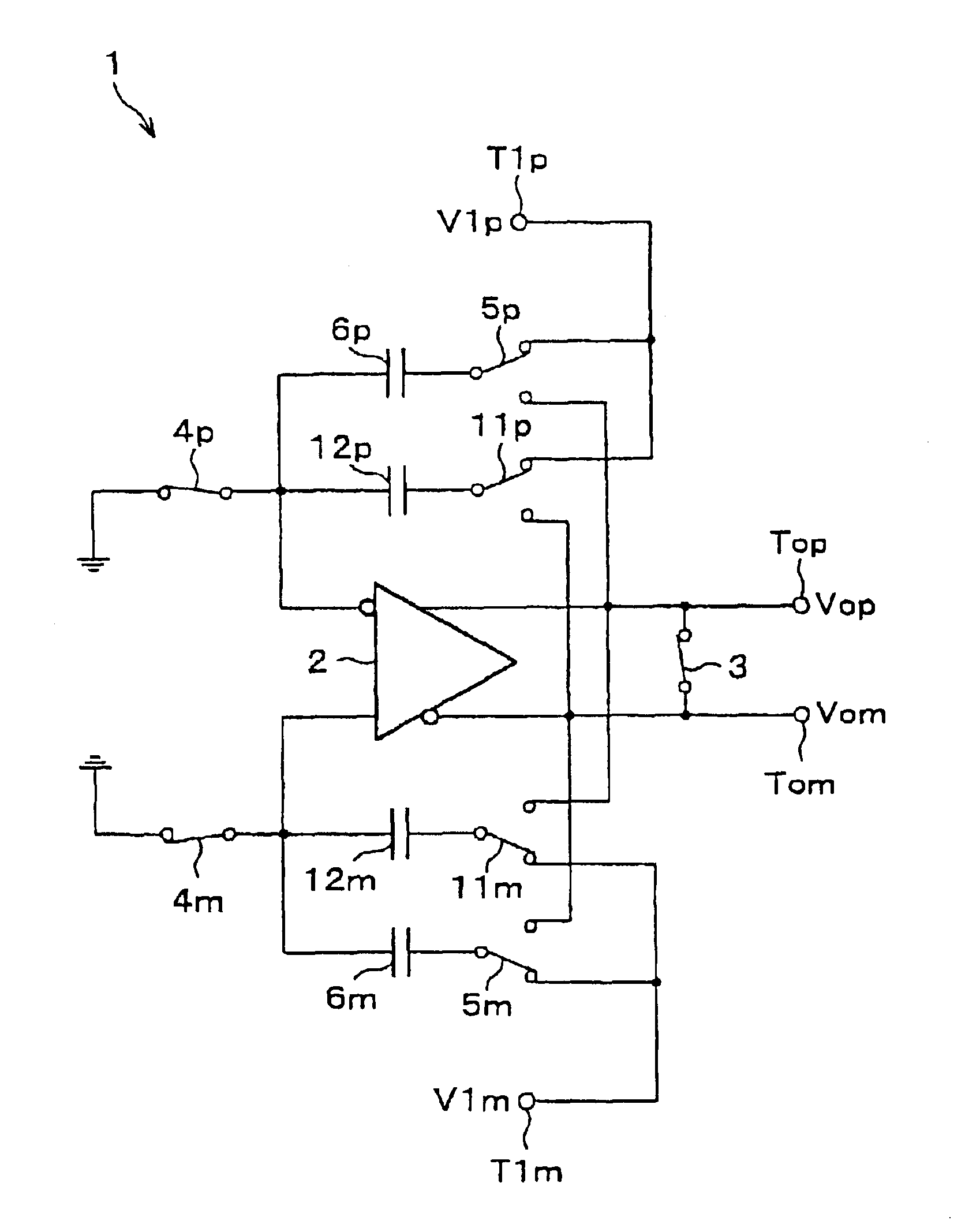 Switched-capacitor amplifier and analog interface circuit for charge coupled element adopting the same