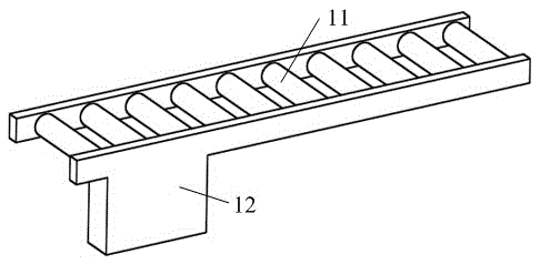 Full-automatic continuous feeding and discharging aluminum material packaging machine