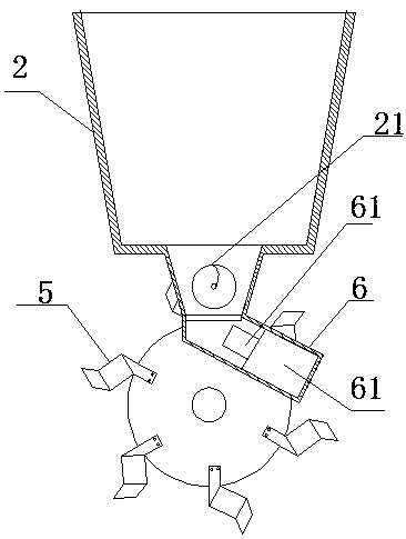 Uniform fertilizer spreading device