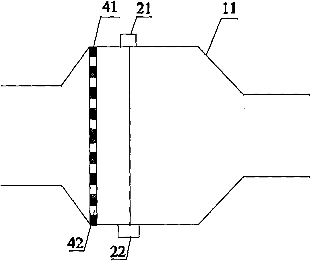 Photoelectric analysis method and device for gas in pipeline