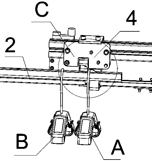 Distribution device suitable for rail transmission and control method thereof