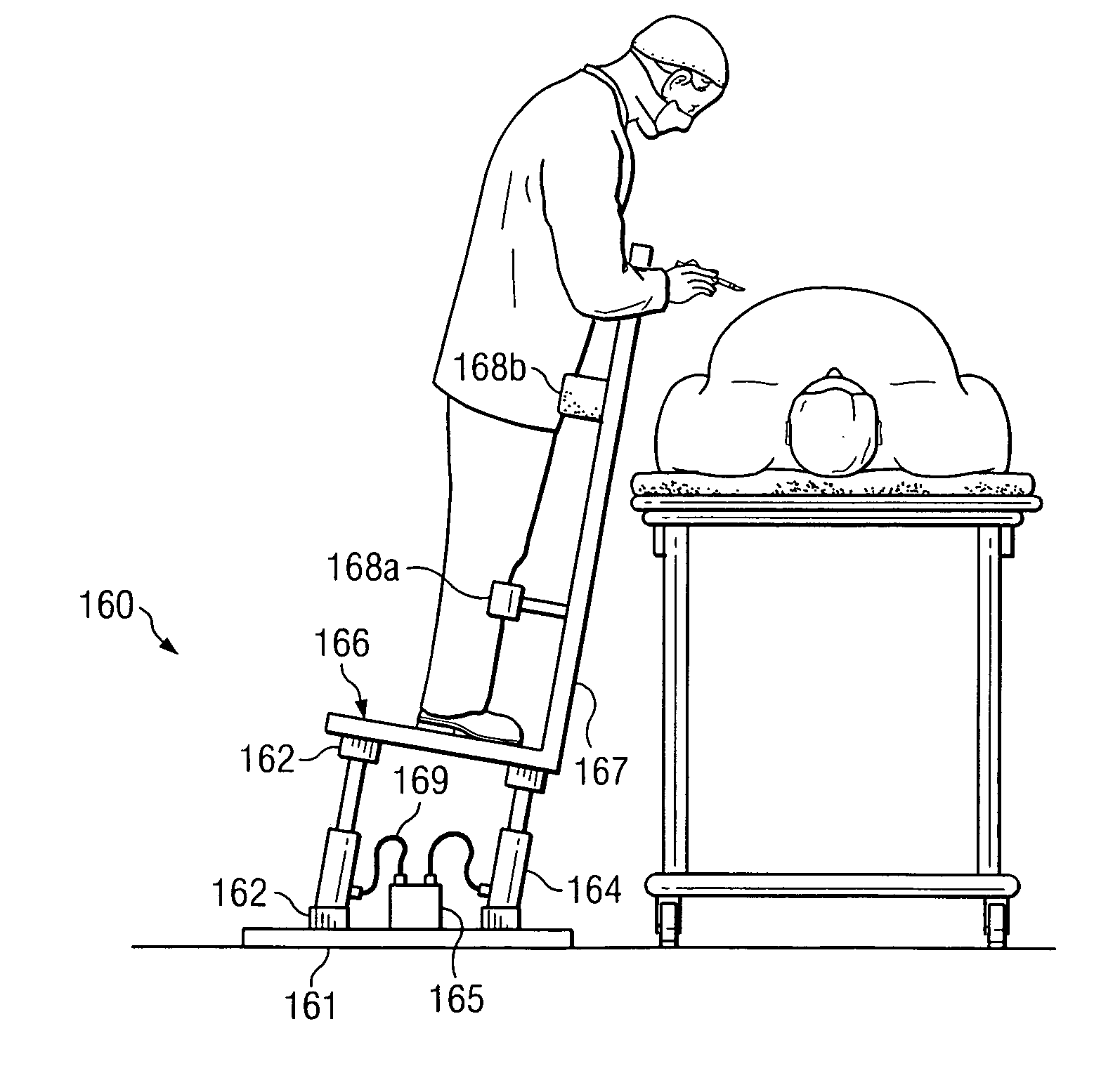 Multi-directional personnel lift