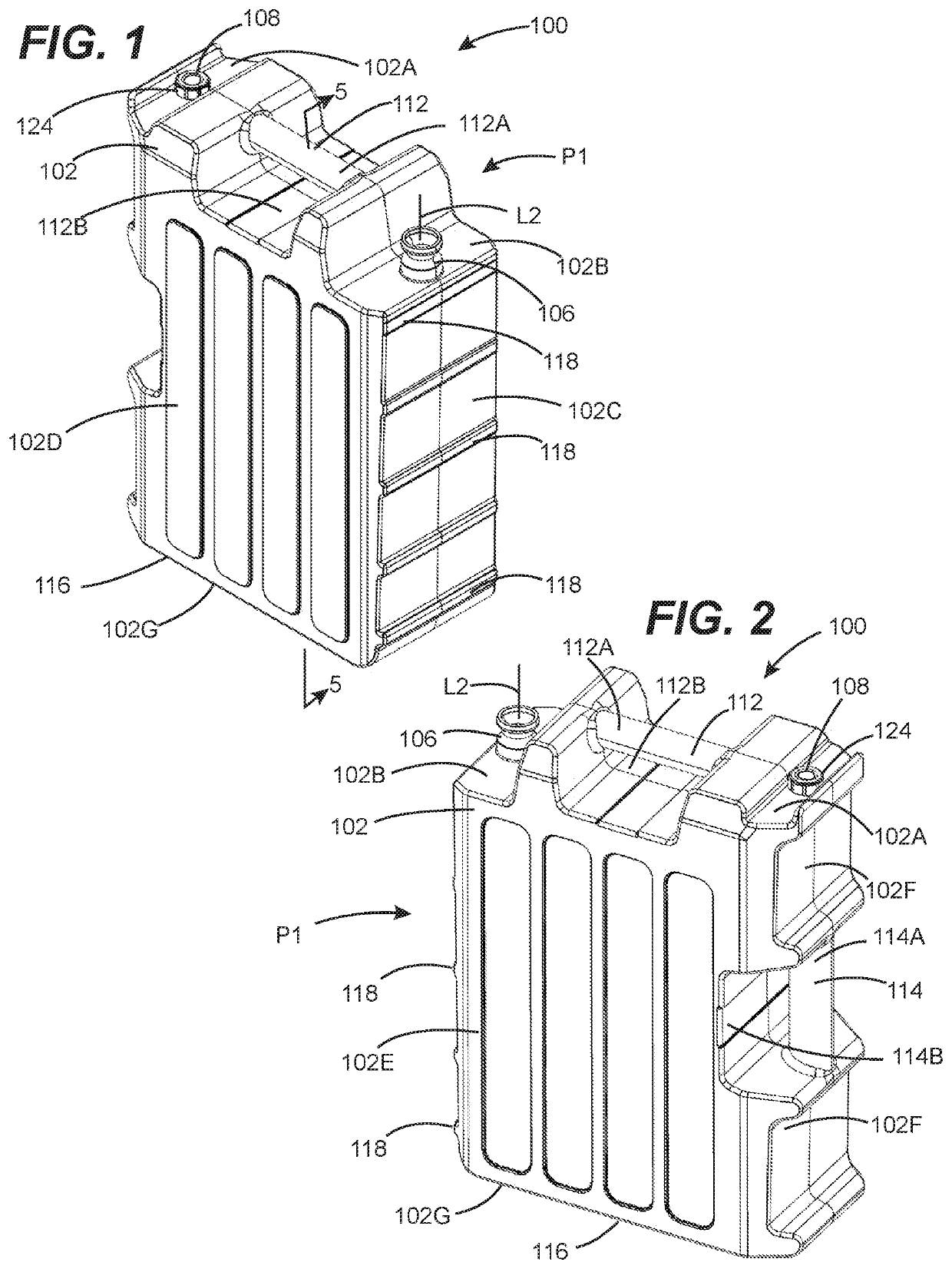 Liquid containers having a vent structure promoting improved liquid dispensing