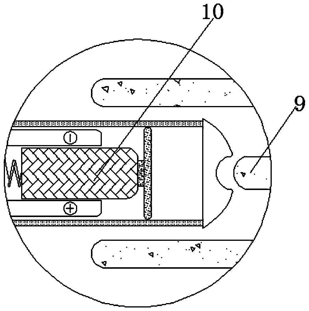 Capacitive sensing-based vehicle body paint spraying speed adjustable device