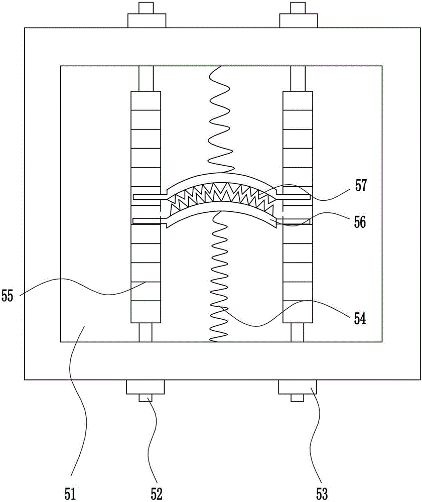 Equipment for sharpening bottoms of bamboo chips for manufacturing bamboo fence