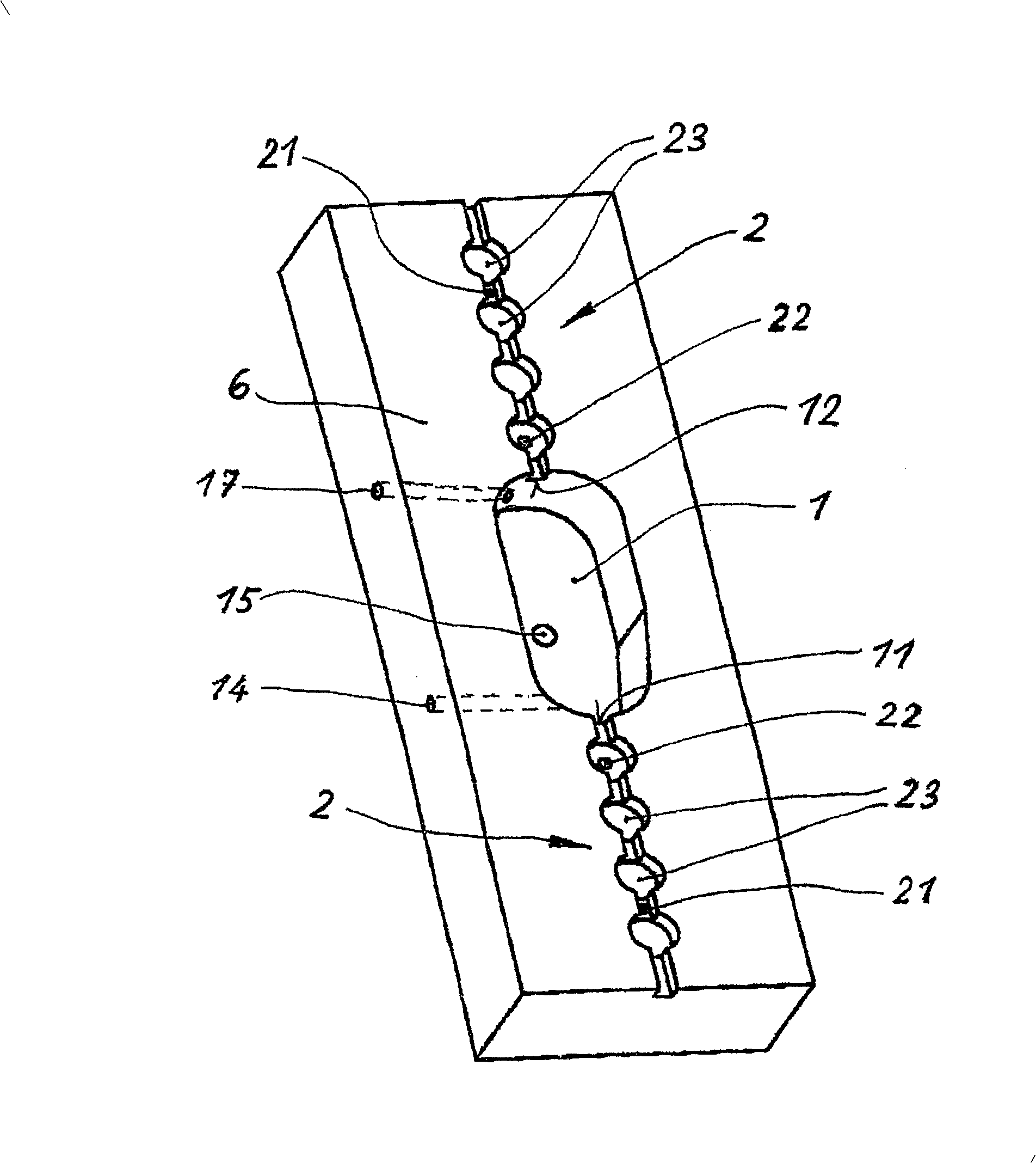 Method and device for continuously treating synthetic fibers in heat exchange chamber