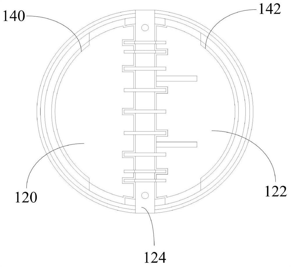 Soil taking device and application construction method thereof