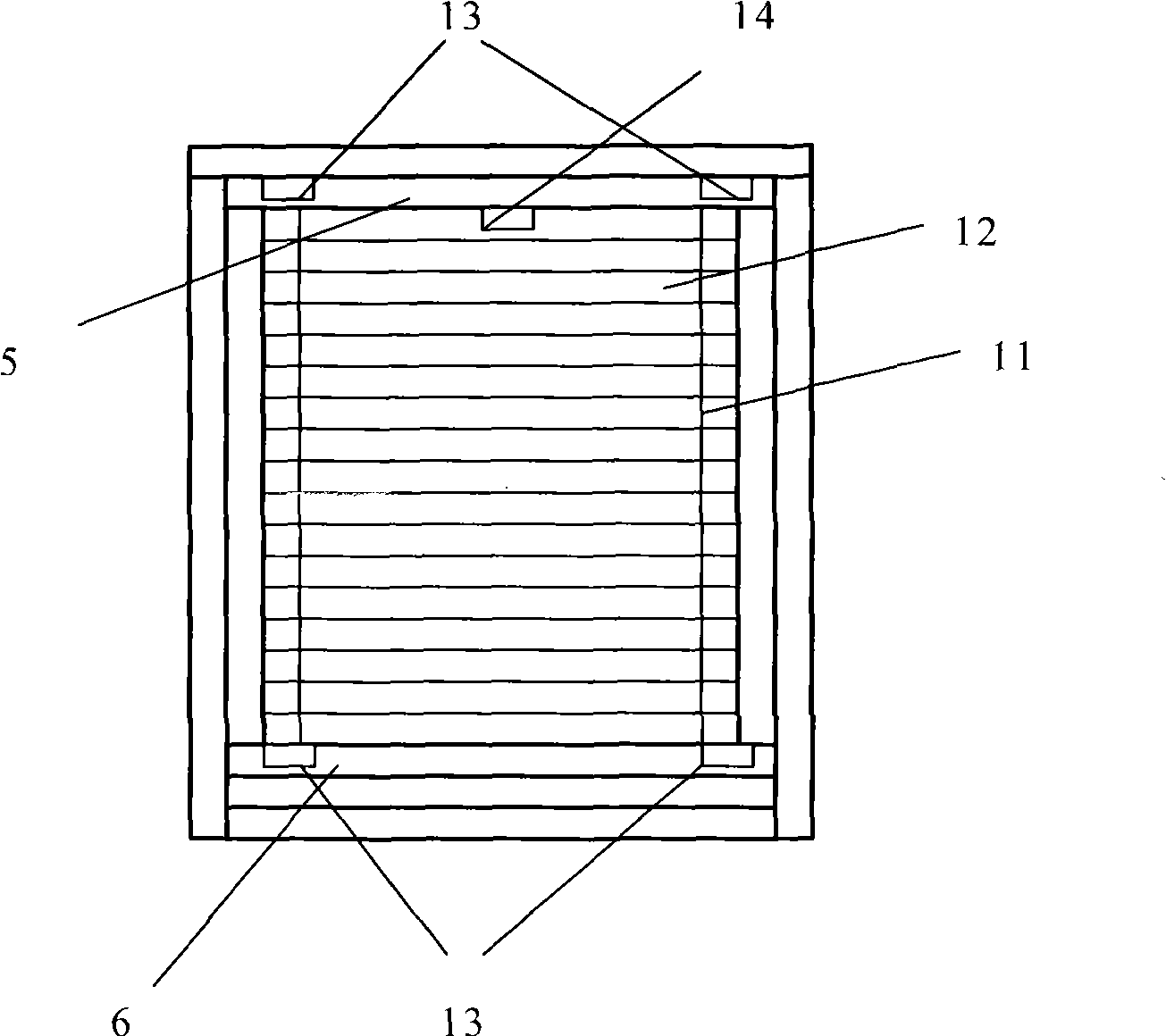 Venetian blinds with magnetic controller for regulation