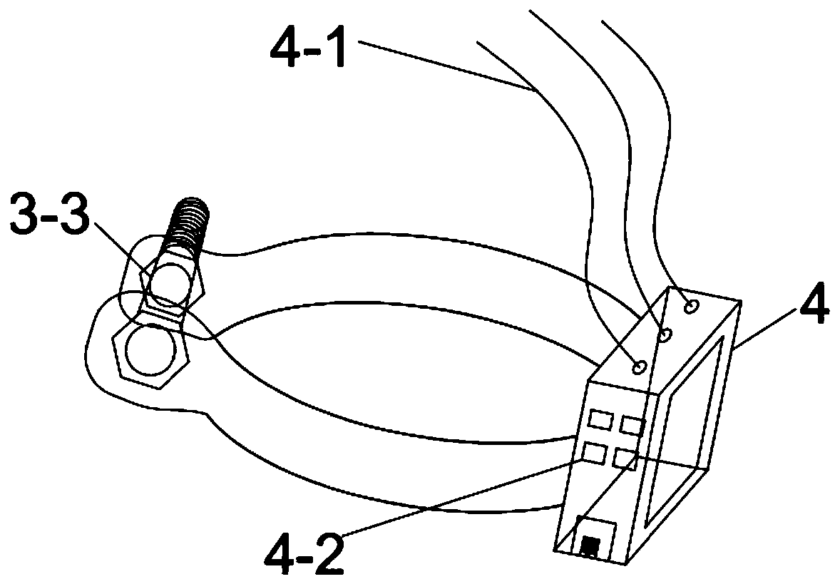 Supporting and fixing device for fixing GNSS instrument