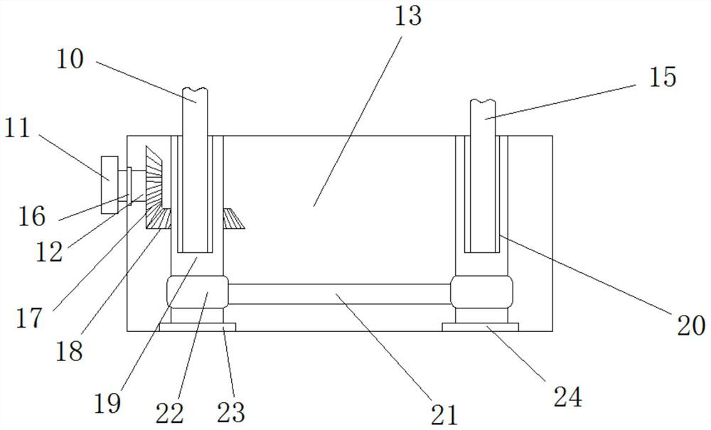 Grinding machine with coarse-fine grinding structure