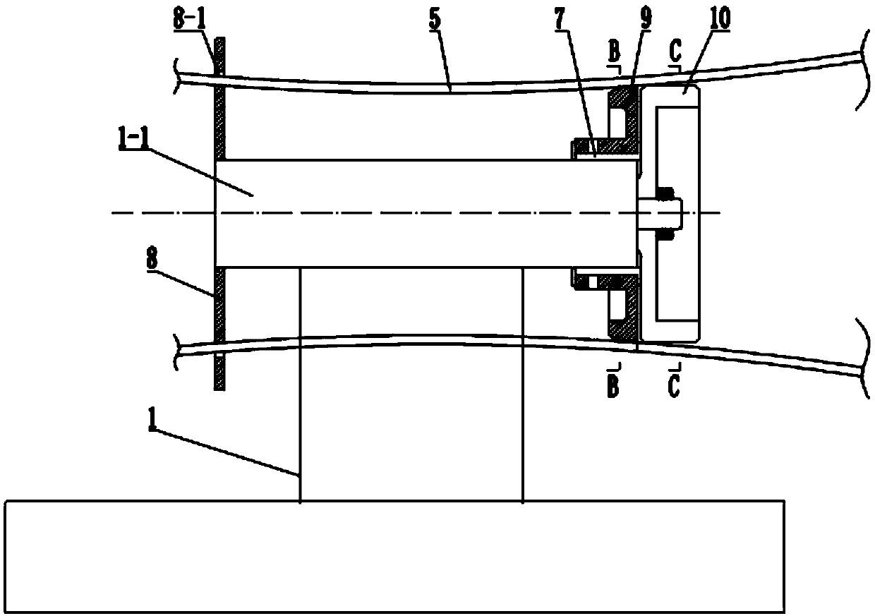 Reinforcement cage welding tool and fixed electrode thereof