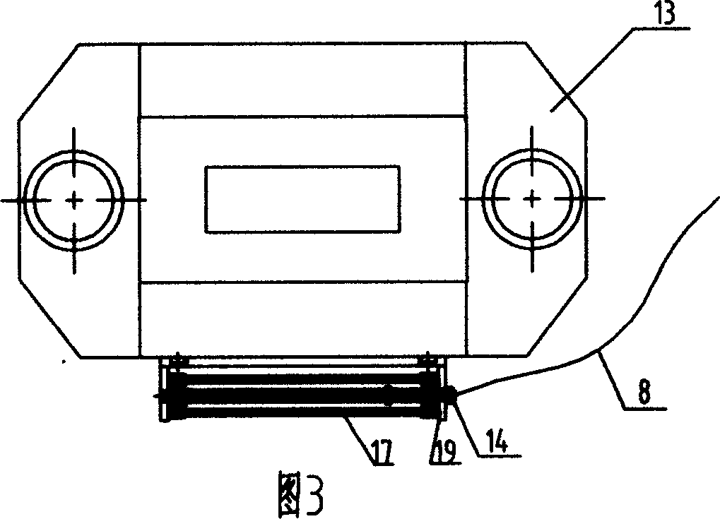 Automatic lubricating device for stamping die