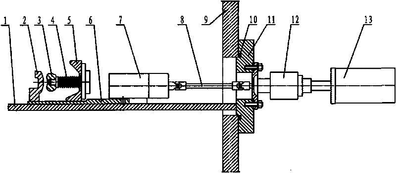 High-voltage feed-in vacuum state device with motion compensation